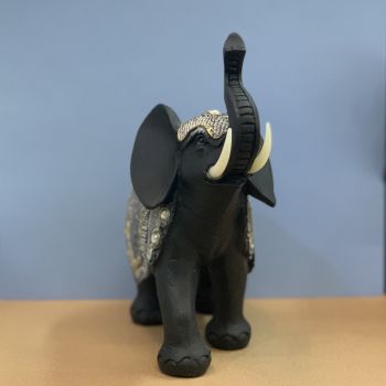 644-31 "Слон" черный с серебряной накидкой M