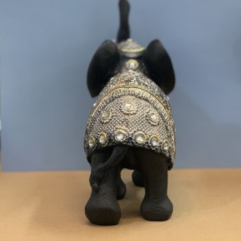 644-31 "Слон" черный с серебряной накидкой M