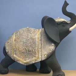 642-31  "Слон" черный с серебряной накидкой L